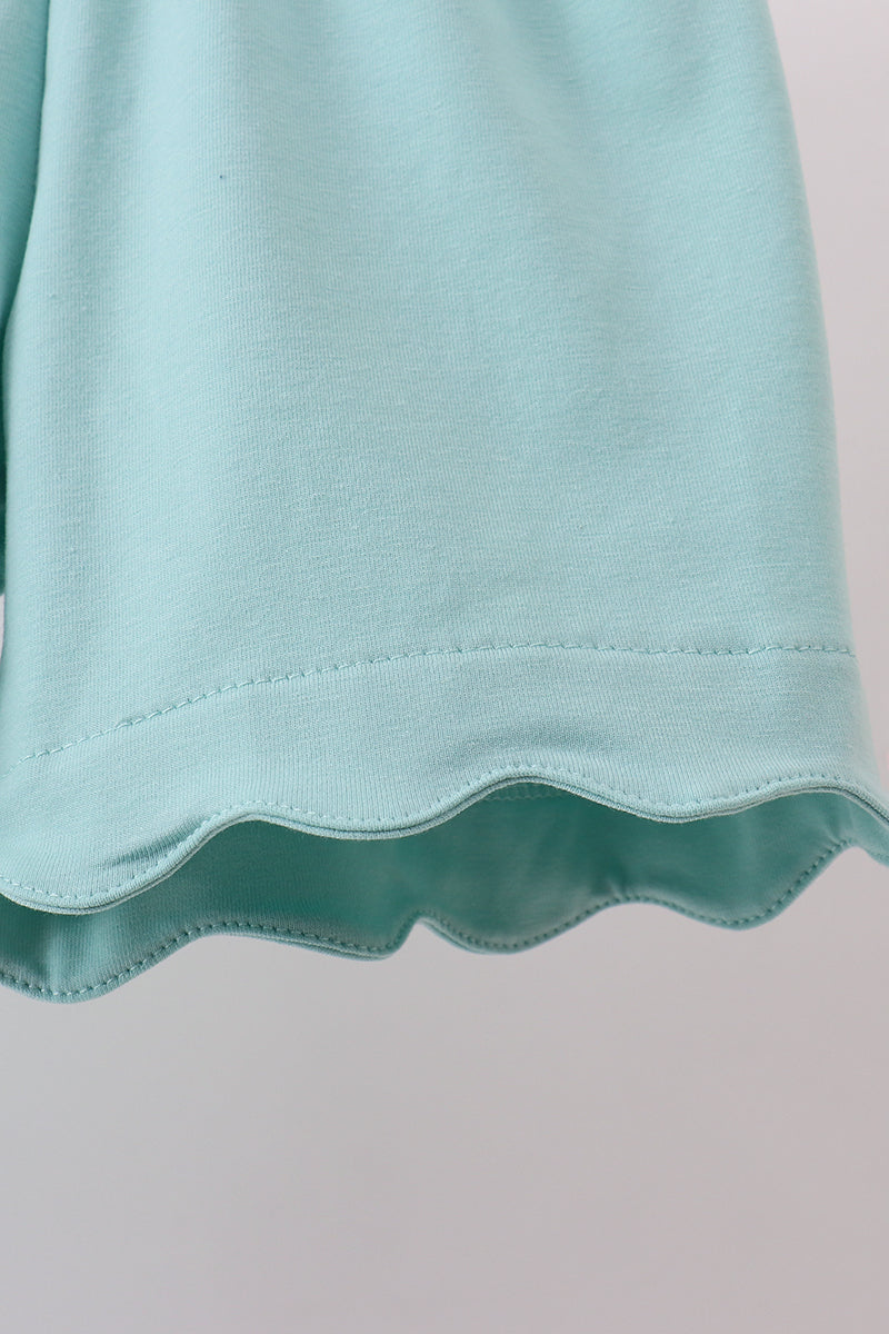 Green bunny applique shorts set