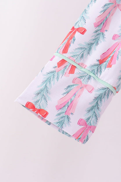 Green bow christmas tree bamboo mom's gown