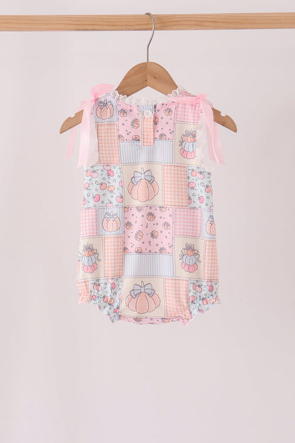 Pink pumpkin ruffle bubble