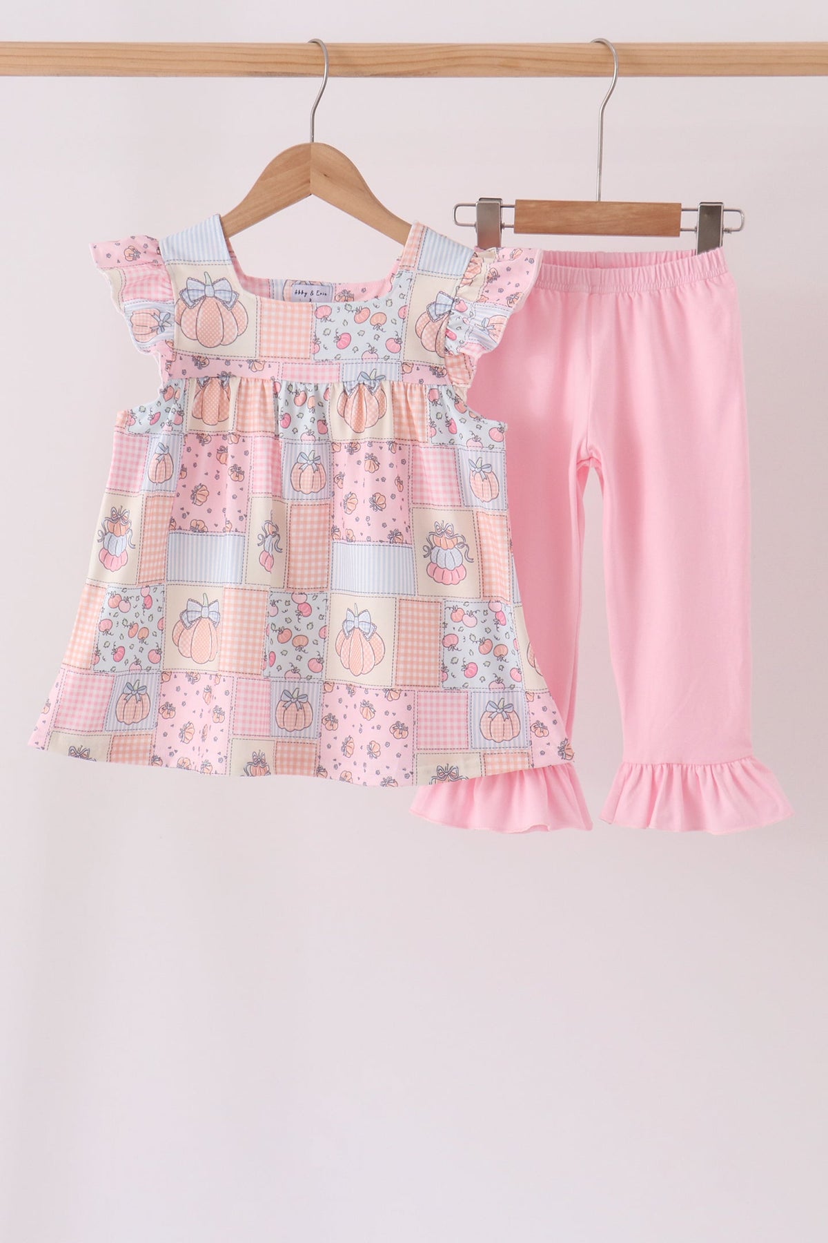Pink pumpkin ruffle pants set