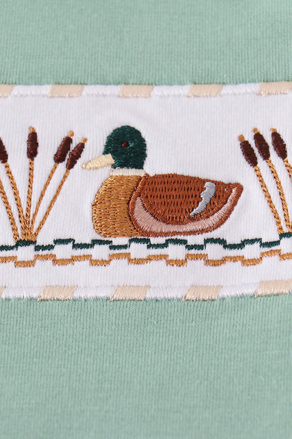 Green duck embroidery pants set