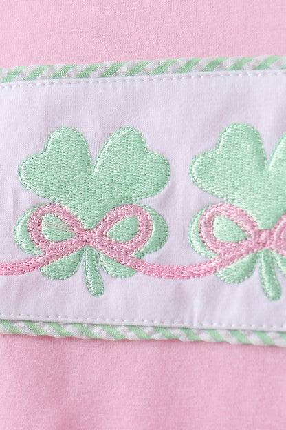 Pink clover bow embroidery seersucker ruffle shorts set
