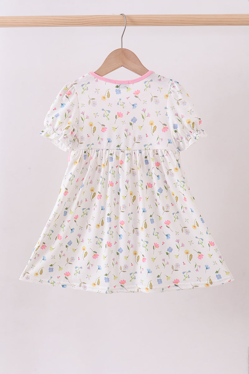 Pink duck embroidery dress